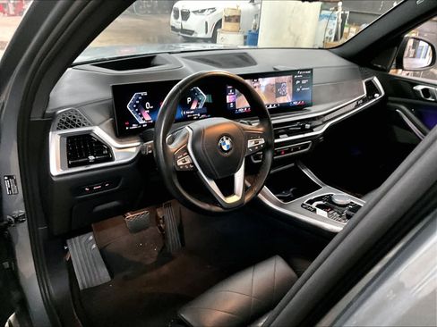 Used 2024 BMW X5 xDrive40i AWD/4WD image 15