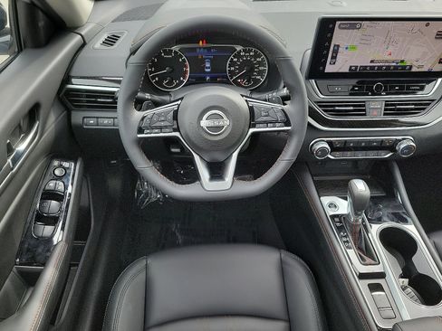 New 2025 Nissan Altima 2.5 SR w/ SR Premium Package image 12