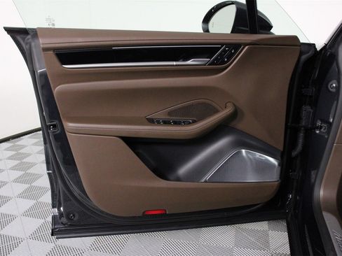 Used 2025 Porsche Macan 4 Electric image 20