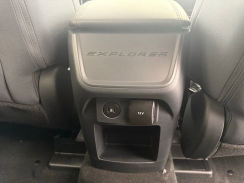 New 2025 Ford Explorer Active image 19