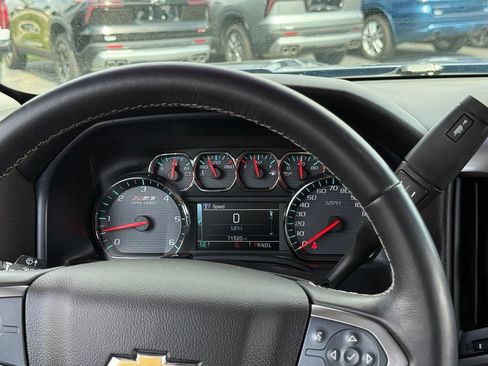 Used 2019 Chevrolet Silverado 1500 LT w/ All Star Edition AWD/4WD image 7