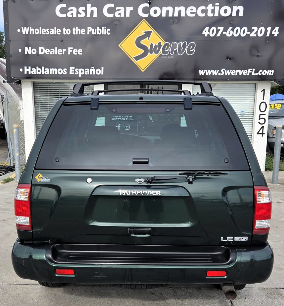 Used 2001 Nissan Pathfinder LE AWD/4WD image 12