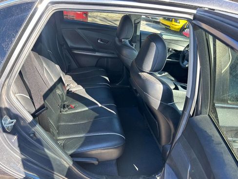 Used 2013 Toyota Venza XLE image 13