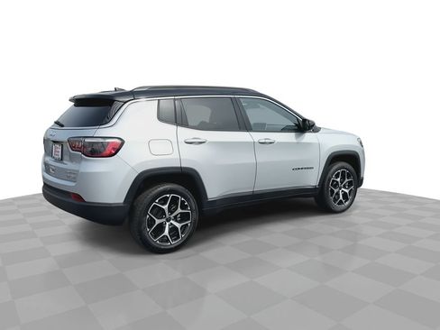 Used 2026 Jeep Compass Limited AWD/4WD image 42