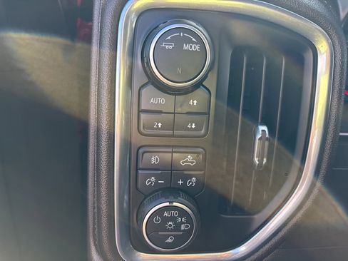 Certified 2021 Chevrolet Silverado 1500 LTZ image 31