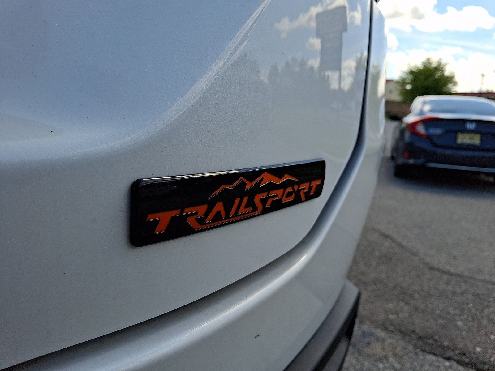 Used 2023 Honda Pilot TrailSport image 32