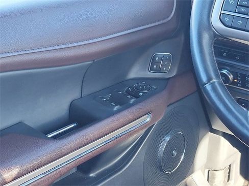 Certified 2022 Ford Expedition Limited image 11