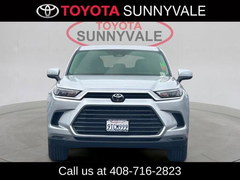 Certified 2025 Toyota Grand Highlander AWD image 12