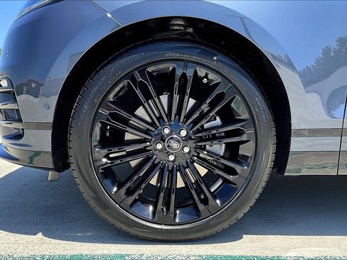 New 2026 Land Rover Range Rover Velar Dynamic SE image 6