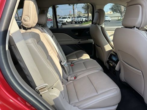 Used 2020 Lincoln Aviator Reserve w/ Elements Package Plus image 20