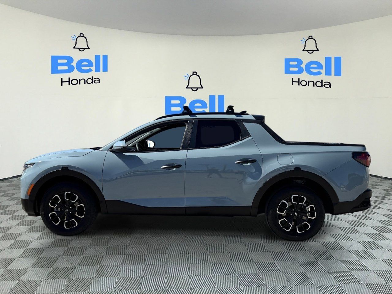 Used 2023 Hyundai Santa Cruz SEL w/ Activity Package AWD/4WD image 2