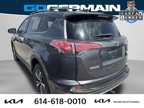 Used 2018 Toyota RAV4 XLE image 3