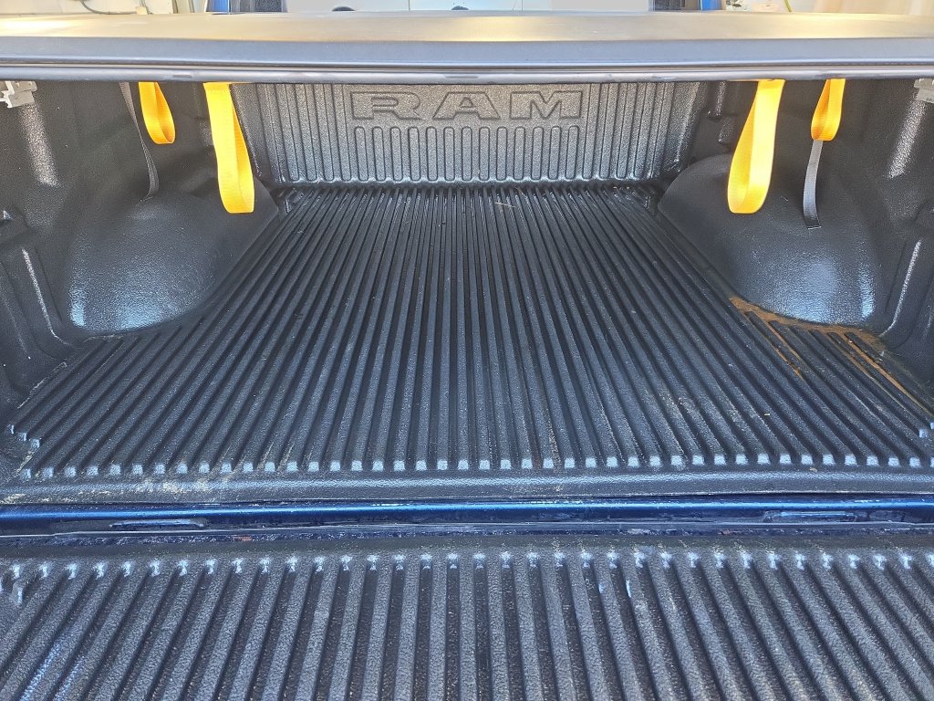 Used 2020 RAM 1500 Laramie w/ Sport Appearance Package AWD/4WD image 15