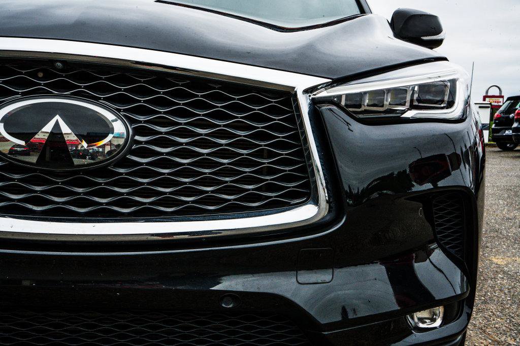 Used 2019 INFINITI QX50 Essential w/ Sensory Package AWD/4WD image 12