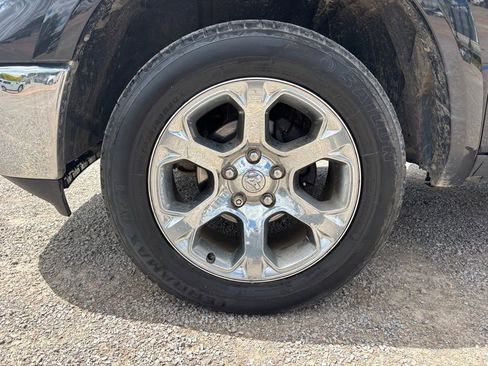 Used 2016 RAM 1500 Laramie AWD/4WD image 17
