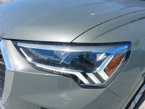 Certified 2025 Audi Q3 2.0T Premium w/ Convenience Package AWD/4WD image 8