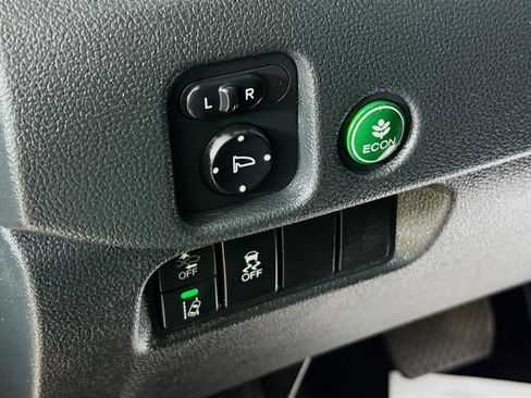 Used 2022 Honda Pilot Sport image 9