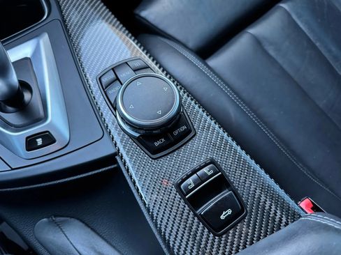 Used 2015 BMW M4 Convertible image 42