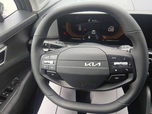 New 2026 Kia Sportage LX AWD/4WD image 14