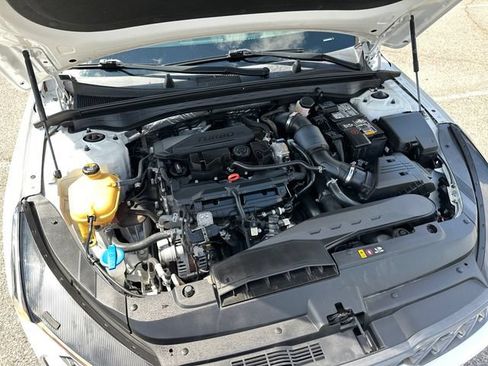 Used 2022 Kia K5 GT-Line FWD image 31