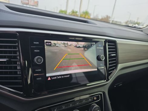 Used 2023 Volkswagen Atlas SEL image 25