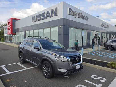 Certified 2024 Nissan Pathfinder SV