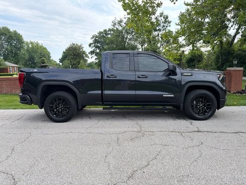 Used 2025 GMC Sierra 1500 Elevation w/ X31 Off-Road Package AWD/4WD image 2