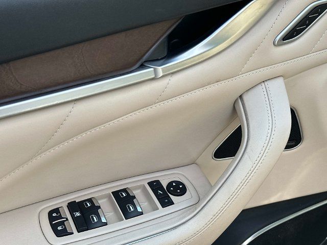 Used 2021 Maserati Levante GranLusso AWD/4WD image 15