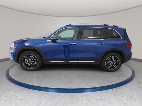 New 2026 Mercedes-Benz GLB 250 4MATIC image 8