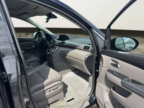 Used 2015 Honda Odyssey Touring Elite image 20