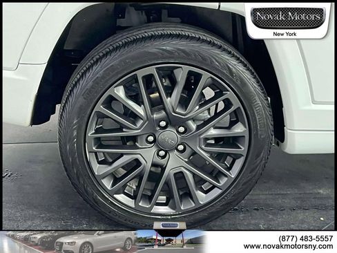 Used 2022 Jeep Compass High Altitude AWD/4WD image 9