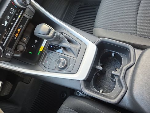 Used 2025 Toyota RAV4 LE image 24