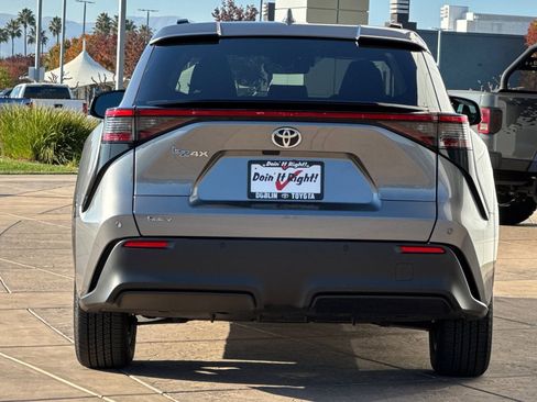 Certified 2025 Toyota bZ4X FWD image 6