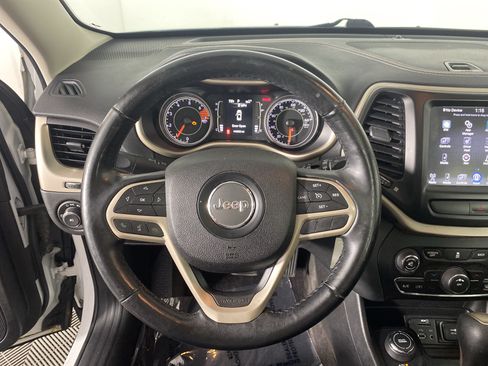 Used 2017 Jeep Cherokee 75th Anniversary AWD/4WD image 22