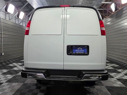 Used 2021 GMC Savana 2500 w/ Driver Convenience Package image 6