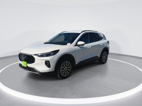 New 2025 Ford Escape SE w/ PHEV Premium Package image 4