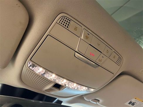 Certified 2022 Mercedes-Benz GLC 300 4MATIC image 30