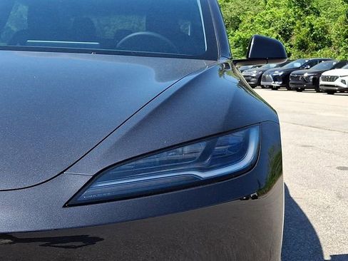 Used 2025 Tesla Model 3 Long Range image 11