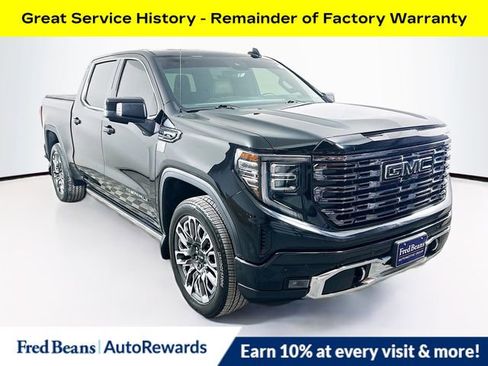 Used 2025 GMC Sierra 1500 Denali Ultimate image 1