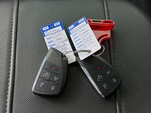 Used 2024 Chevrolet Silverado 3500 LTZ image 34