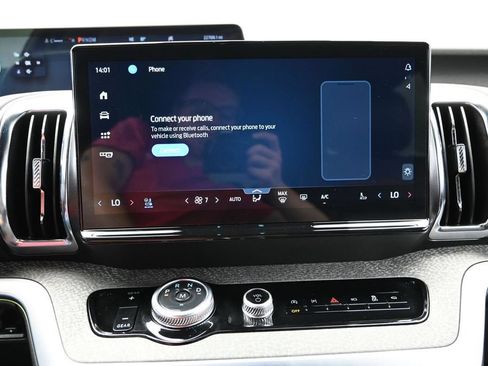 Used 2025 Ford Expedition Tremor AWD/4WD image 27