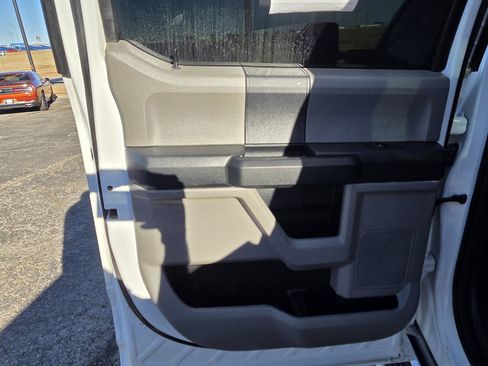 Used 2022 Ford F250 XL w/ STX Appearance Package image 12