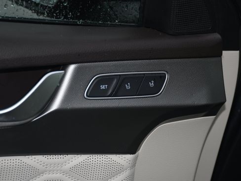 Used 2020 Hyundai Palisade Limited FWD image 11