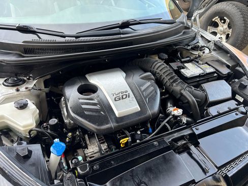 Used 2015 Hyundai Veloster Turbo w/ Option Group 04 image 61