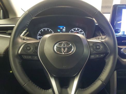 Used 2024 Toyota Corolla Cross LE image 19
