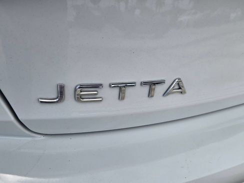 Certified 2023 Volkswagen Jetta S FWD image 14