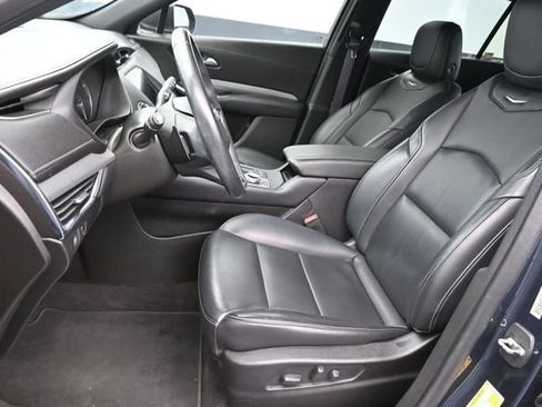 Used 2019 Cadillac XT4 Premium Luxury FWD image 23