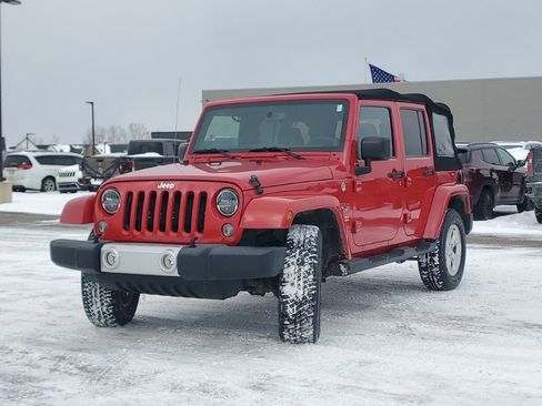 Used 2014 Jeep Wrangler Unlimited Sahara w/ Connectivity Group image 4
