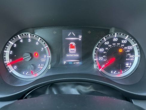 Used 2020 Toyota Highlander LE image 37