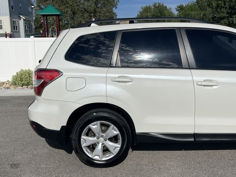 Used 2016 Subaru Forester 2.5i w/ Alloy Wheel Package AWD/4WD image 6